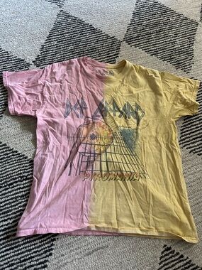 Two toned band tee